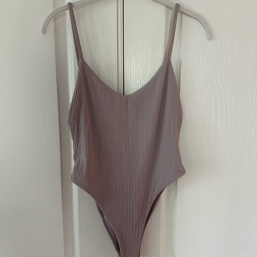 Vitamin A Size L/10 Mauve One Piece